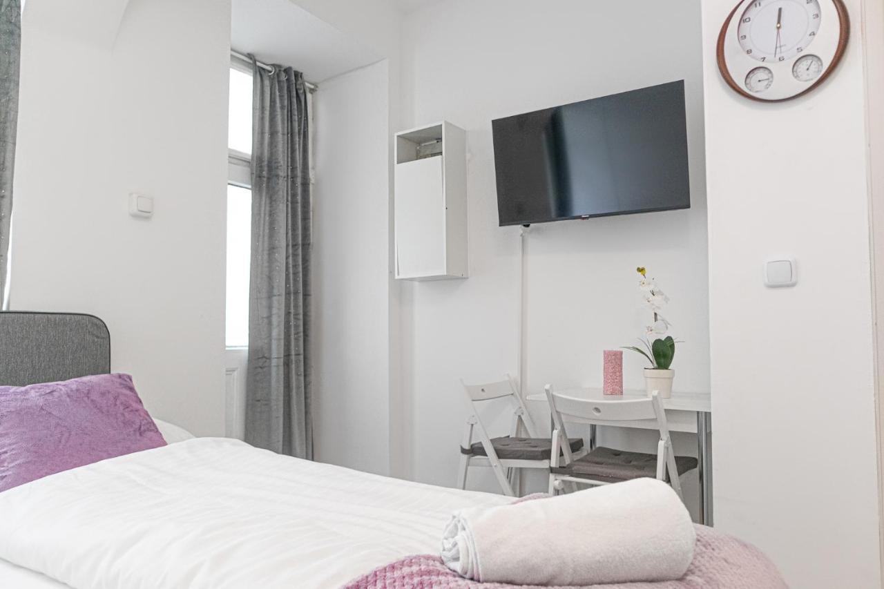 Cozy Room @ Hauptbahnhof - Well Situated & Central Viena Exterior foto